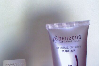 fondotinta Benecos Natural Creamy Make-up color CARAMEL