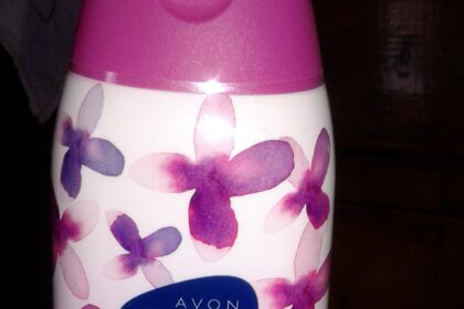 lozione per il corpo scintillante Avon care