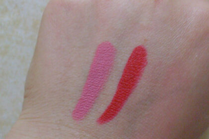 swatch matite labbra di Essence