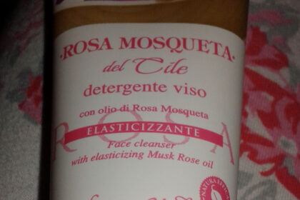 Detergente viso Rosa Mosqueta del Cile Bottega Verde