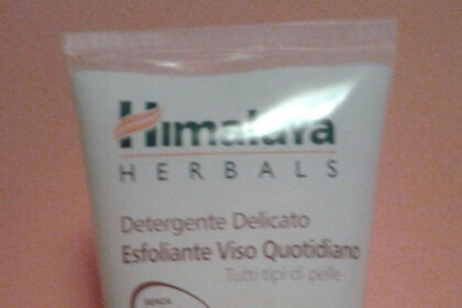 Himalaya Herbals Detergente Viso Esfoliante