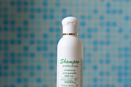 Antos shampoo anti forfora Ortica e propoli