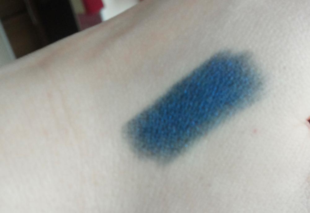 Swatch matitone ombretto blue di NYC