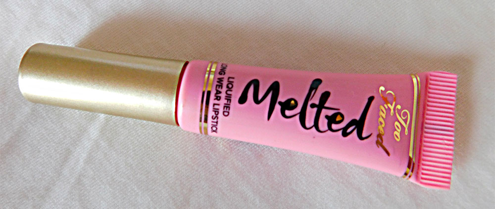 Rossetto liquido "Melted" Peony di Too Faced
