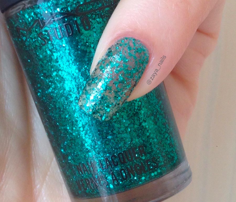 swatch smalto verde glitter Mac