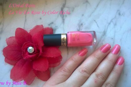 swatch smalto rosa Color Riche L'Oreal