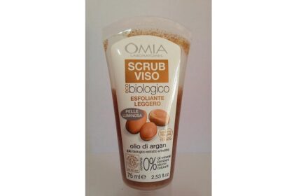 Scrub viso eco-biologico all’olio di Argan Omia