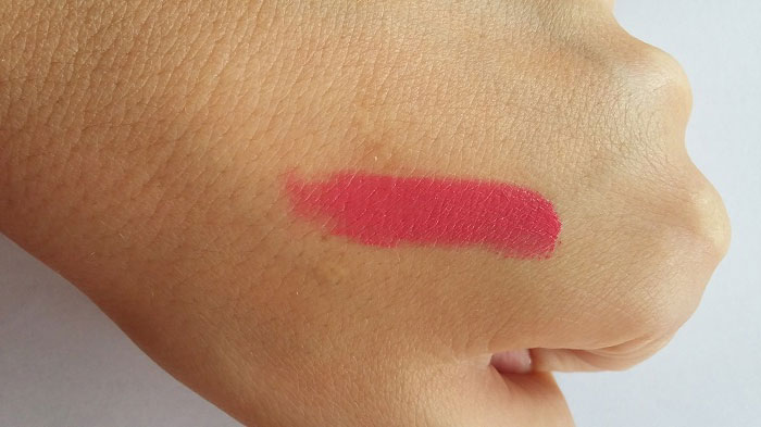 Swatch rossetto Liquido NYX