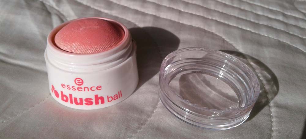 Blush Balls Essence