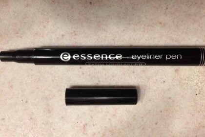 Eyeliner Pen Extralong Lasting - Essence