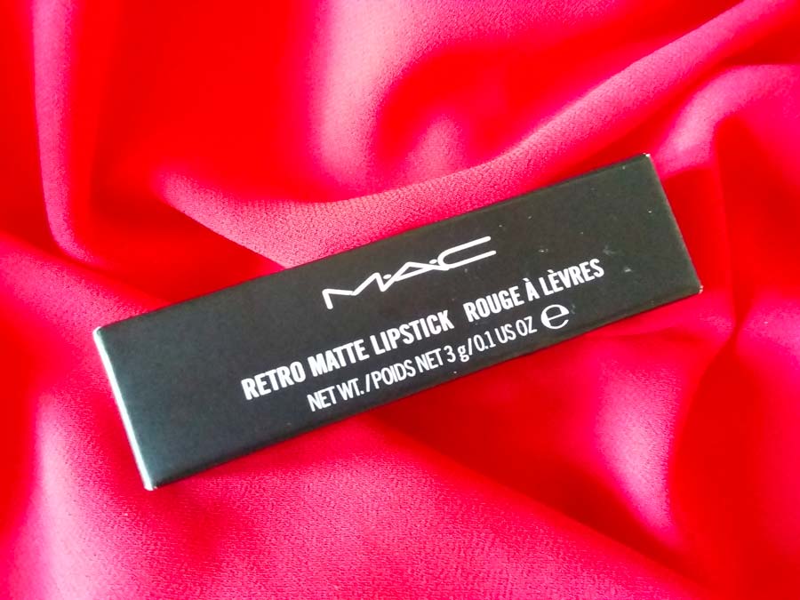 rossetto Mac Retro Matte in Ruby Woo