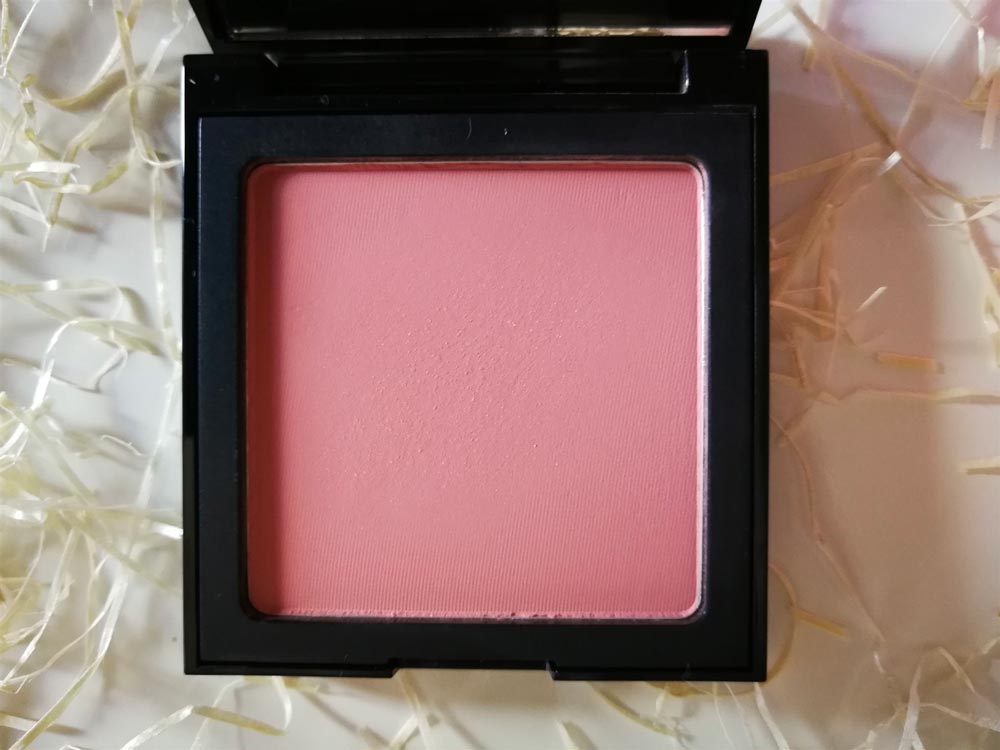 Primo piano Defa cosmetics Blush