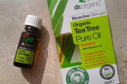 Tea tree oil di Dr. Organic