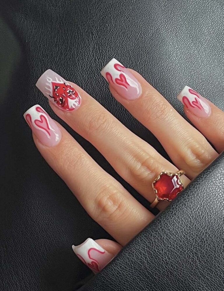 Unghie San Valentino 2022: 100 idee nail art romantiche facili da copiare