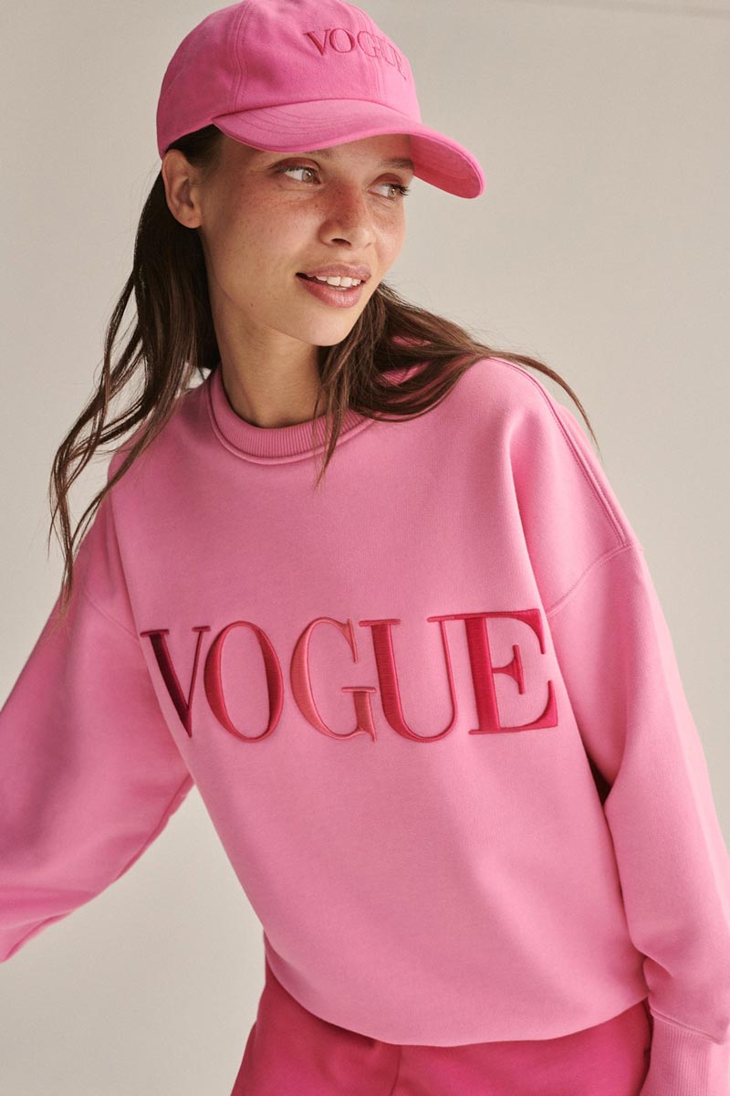 Felpa VOGUE Spring rosa con logo ricamato colorato