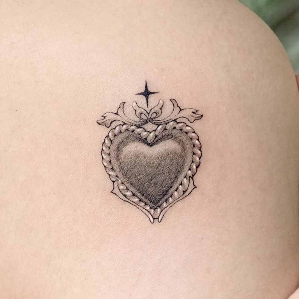 tatuaggio cuore semplice 3