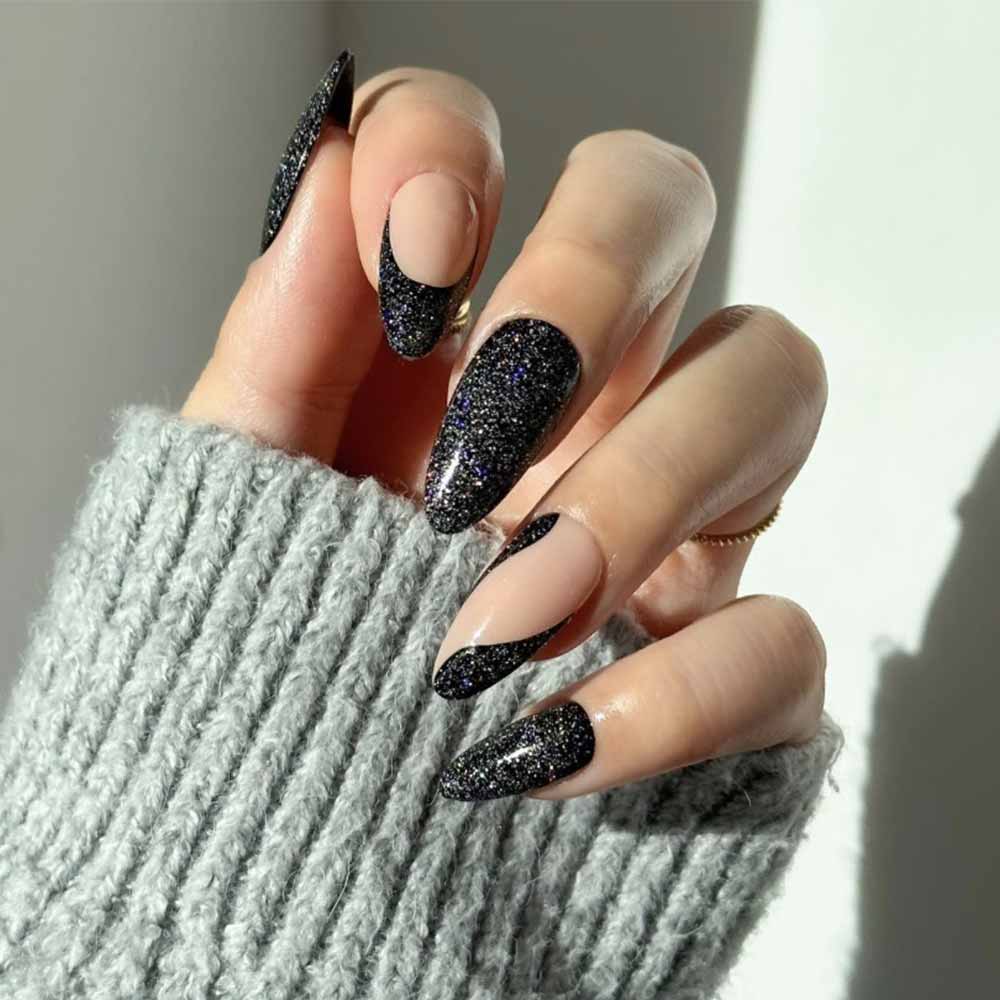 Unghie Nere Glitter con French