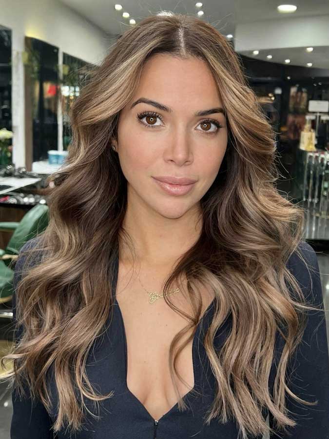 Balayage caramello capelli lunghi a onde